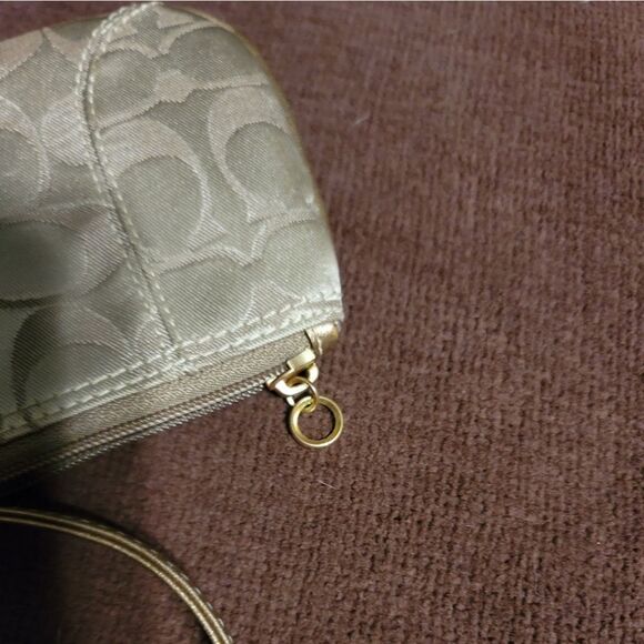 Coach Wristlet - Picture 7 of 8